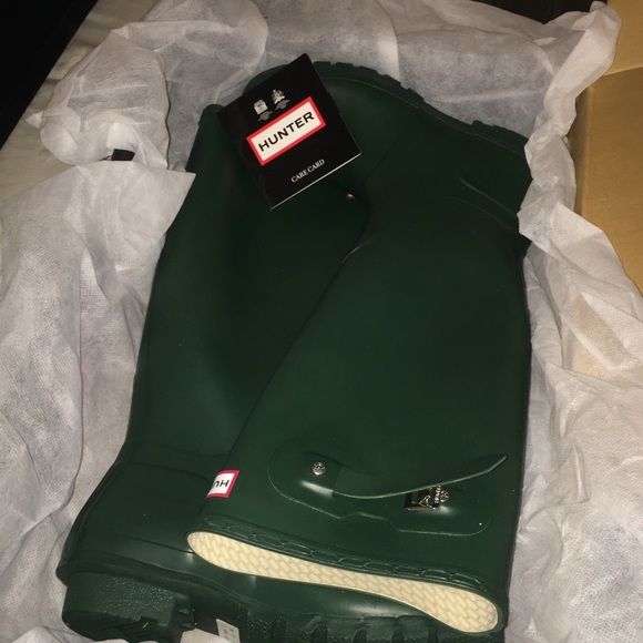 Brand New *NEVER used* Hunter Boots - Picture 8 of 9